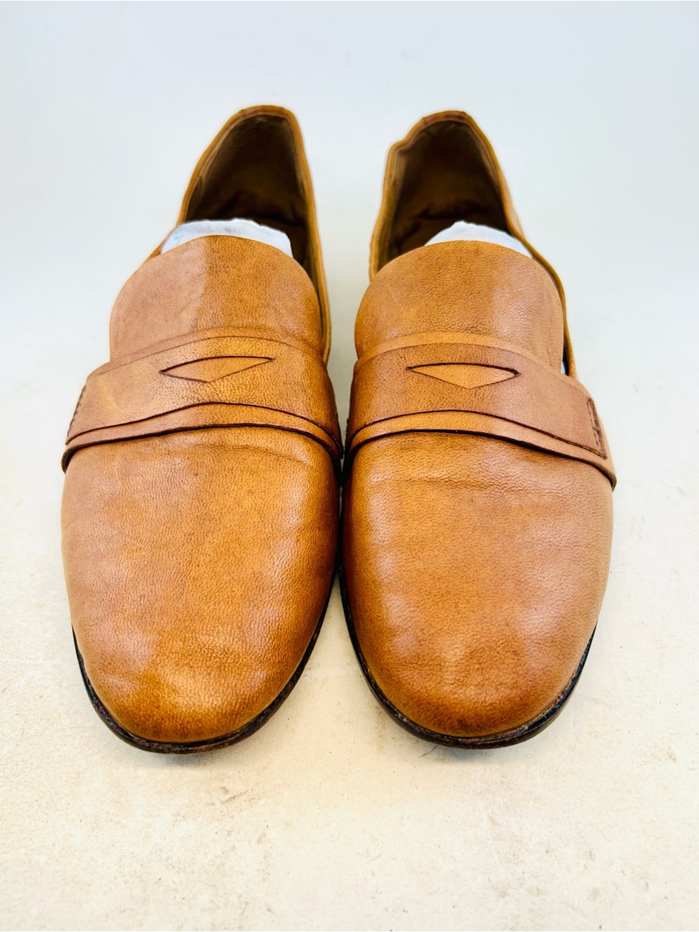 FRYE Camel Tan Terri Buffalo Leather Minimalist Penny Loafers, size 11 M FLAW - Picture 2 of 15